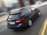 Toyota Avensis Wagon 2011 года